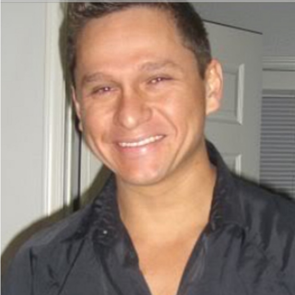 Meet your Posher, Carlos